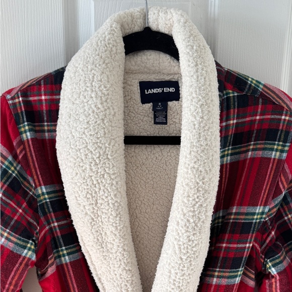 Lands' End Fluffy Tartan Robe - Picture 2 of 7